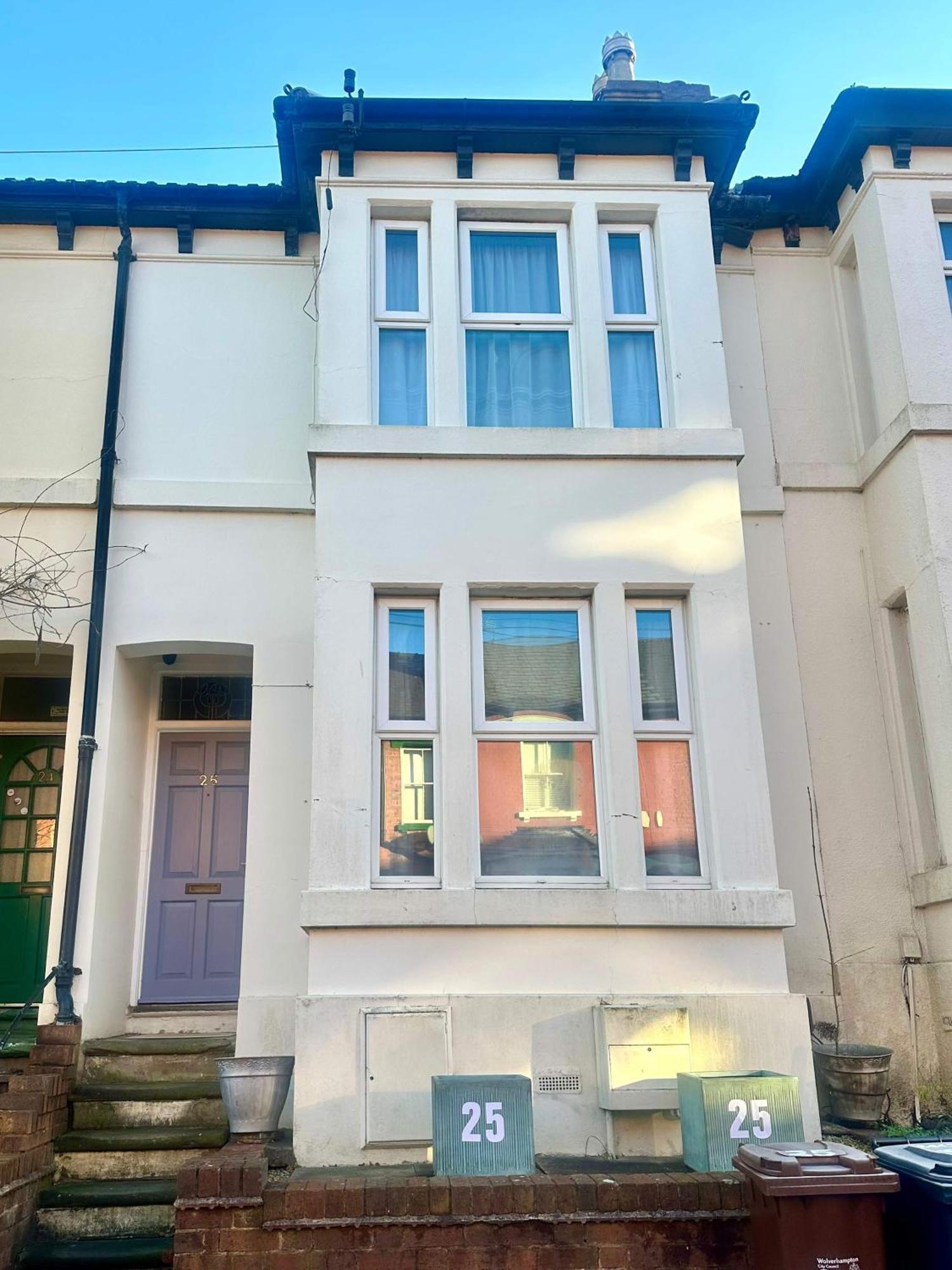 4 Bed Homely Retreat - Wolverhampton Zewnętrze zdjęcie